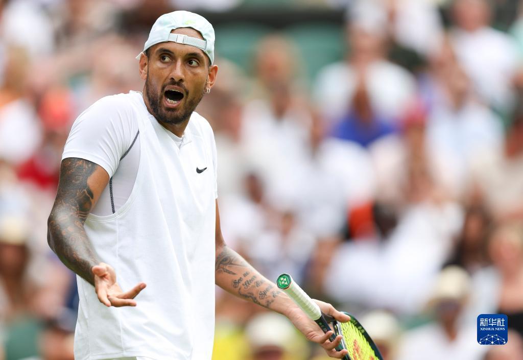 这表明他在 这表明他在